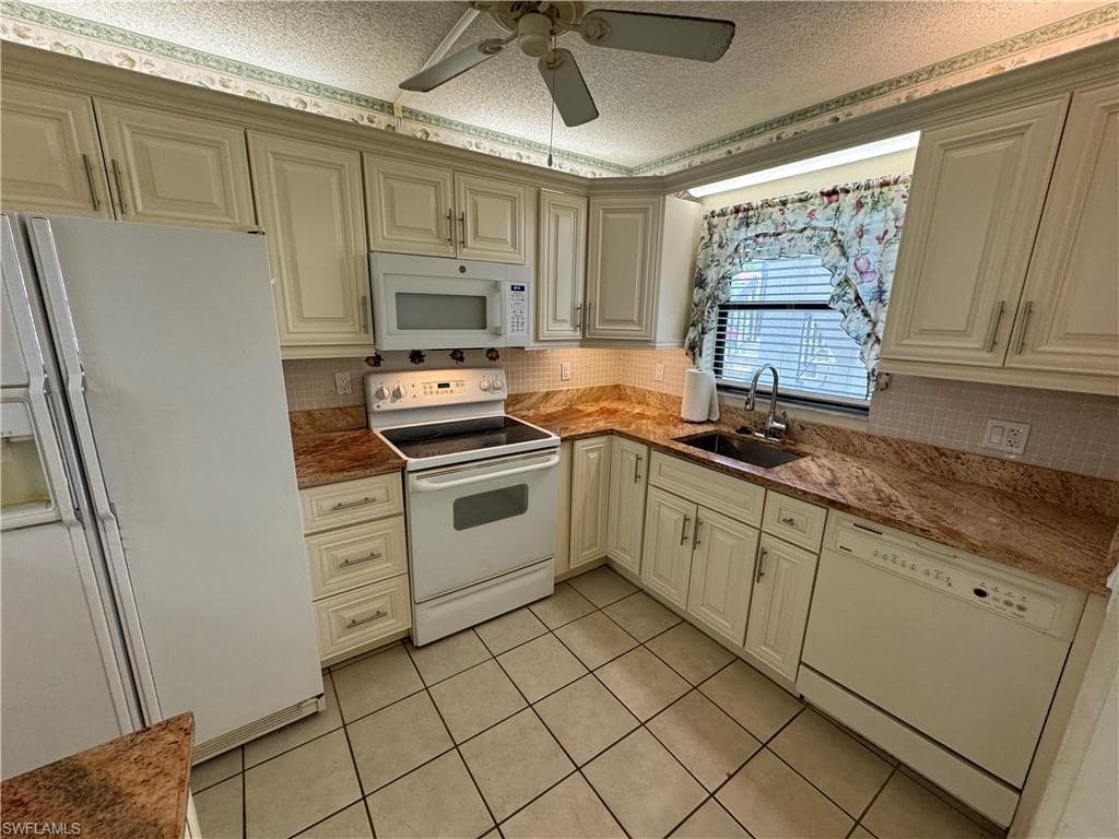 4178 27th Ct SW 101, Naples, FL 34116-4