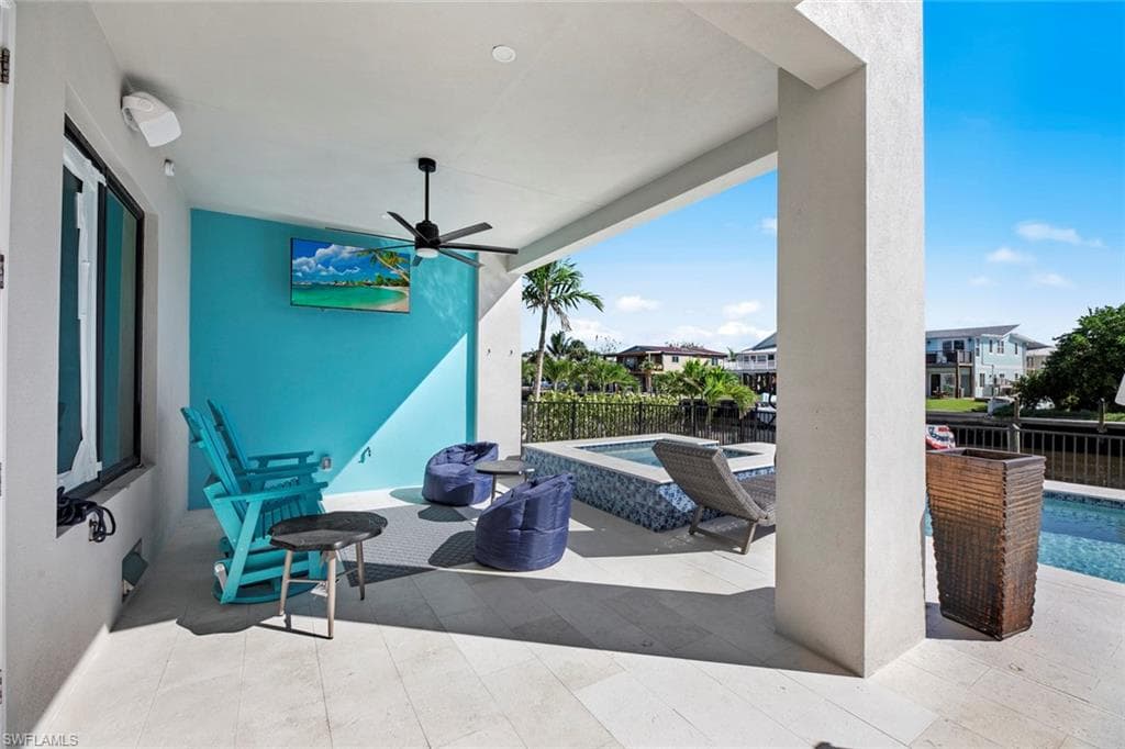 250 Crescent St, Fort Myers Beach, FL 33931-37