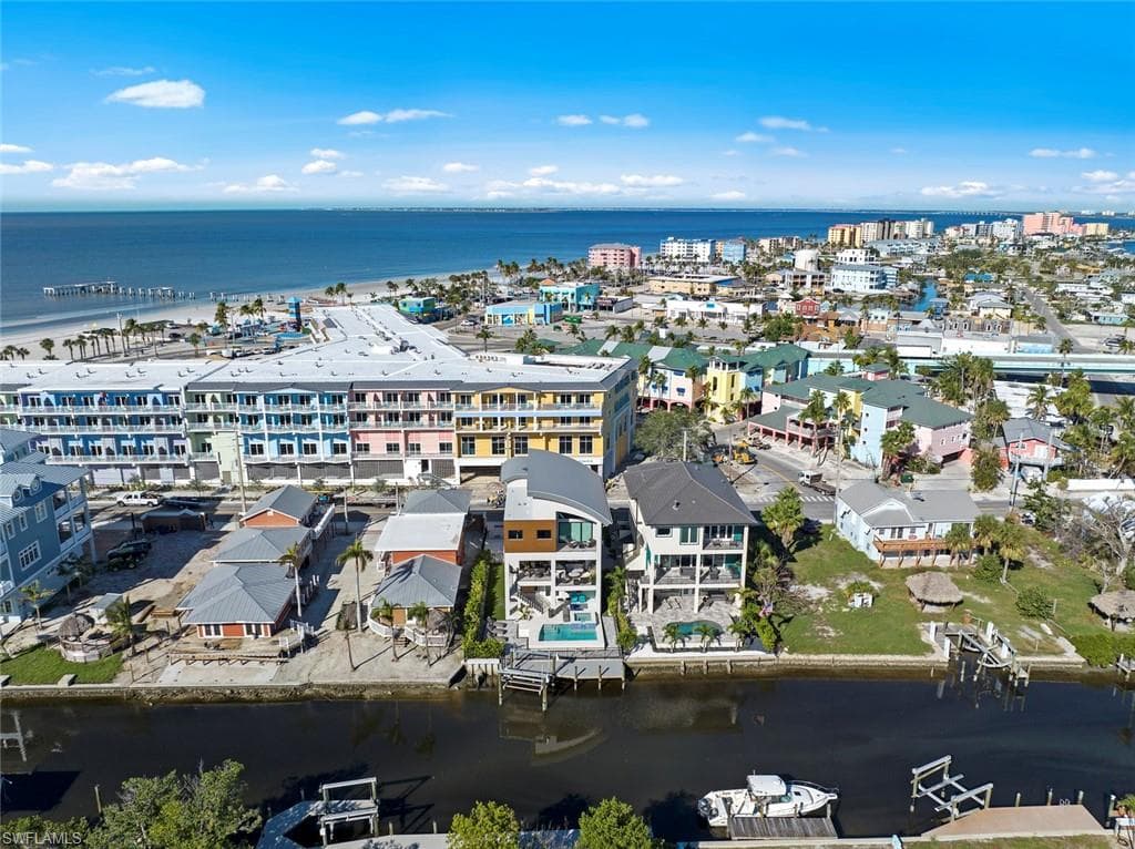 250 Crescent St, Fort Myers Beach, FL 33931-3