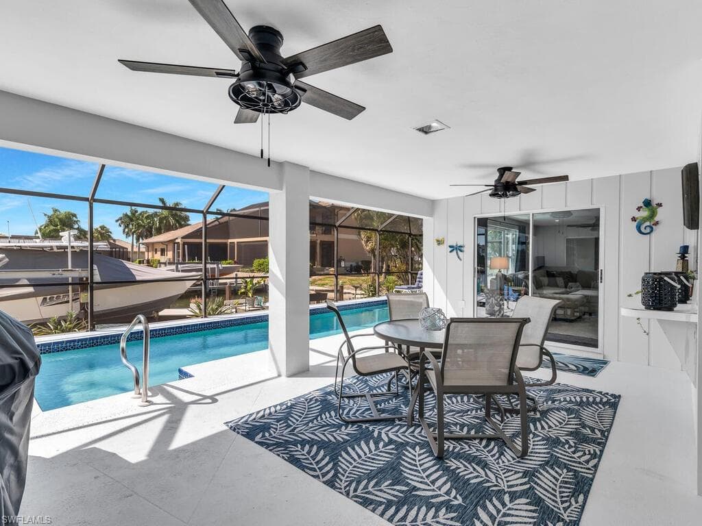 577 Tripoli Ct, Marco Island, FL 34145-10