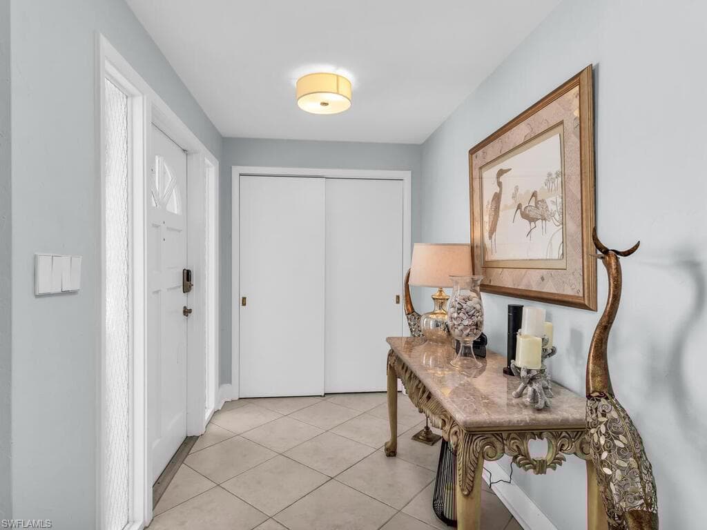 577 Tripoli Ct, Marco Island, FL 34145-13