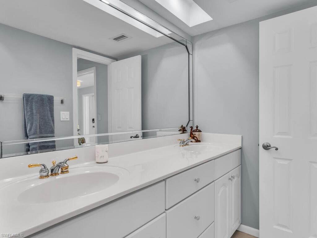 577 Tripoli Ct, Marco Island, FL 34145-25