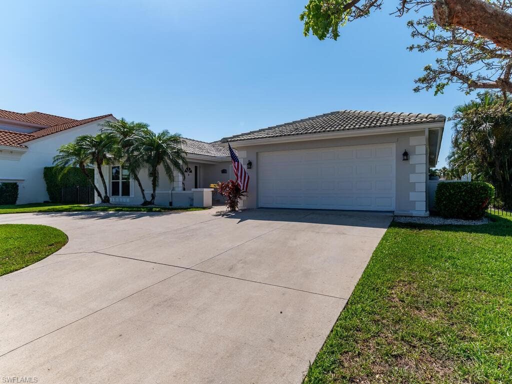 577 Tripoli Ct, Marco Island, FL 34145-30