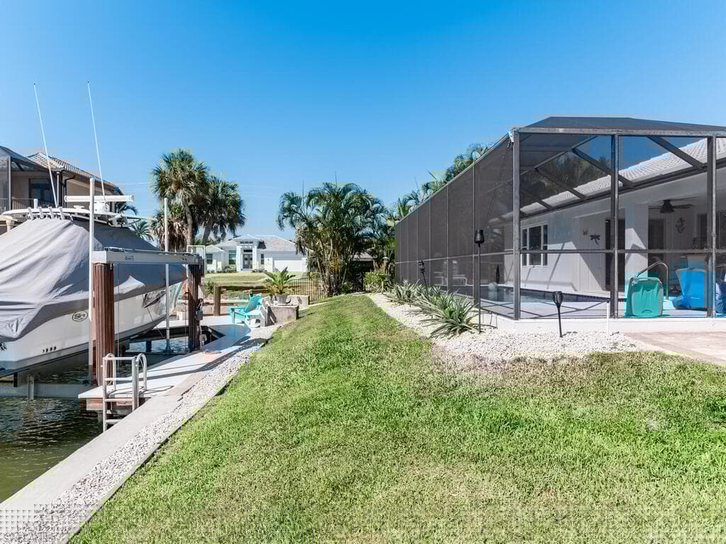 577 Tripoli Ct, Marco Island, FL 34145-6