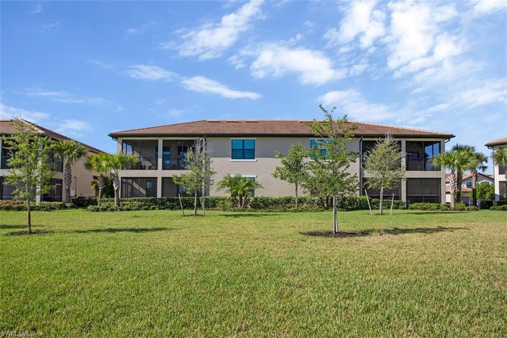 2361 Anguilla Dr 102, Naples, FL 34120-3