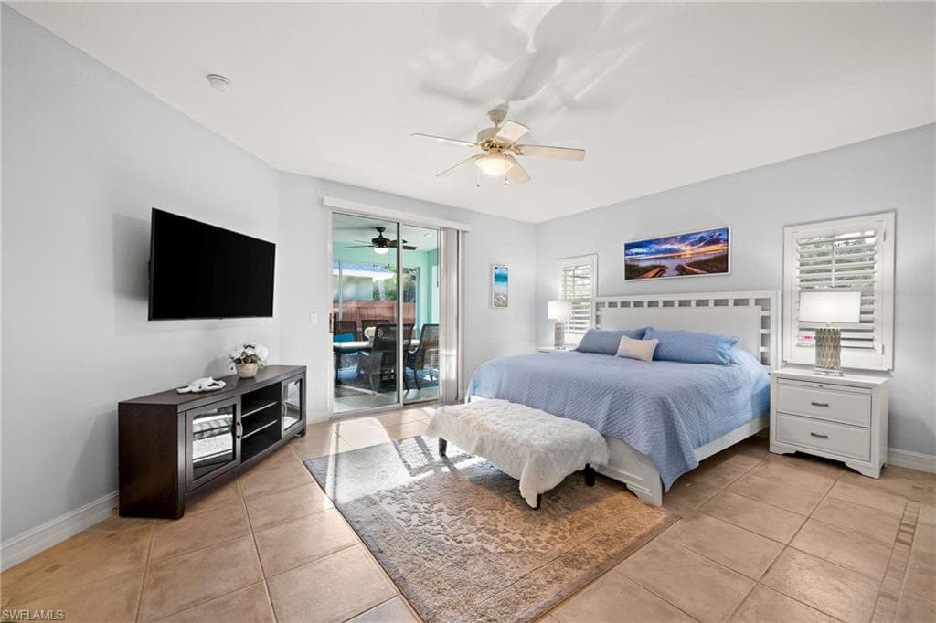 743 98th Ave N, Naples, FL 34108-16