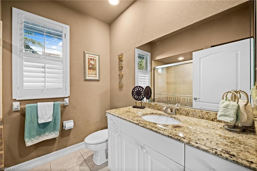 743 98th Ave N, Naples, FL 34108-18