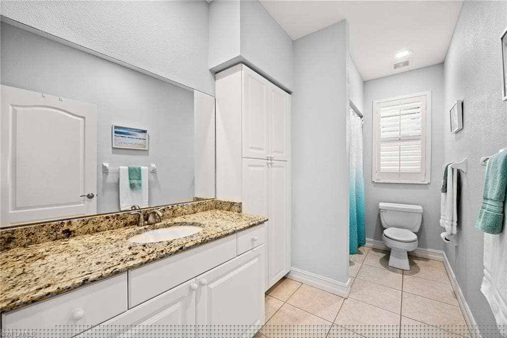 743 98th Ave N, Naples, FL 34108-19