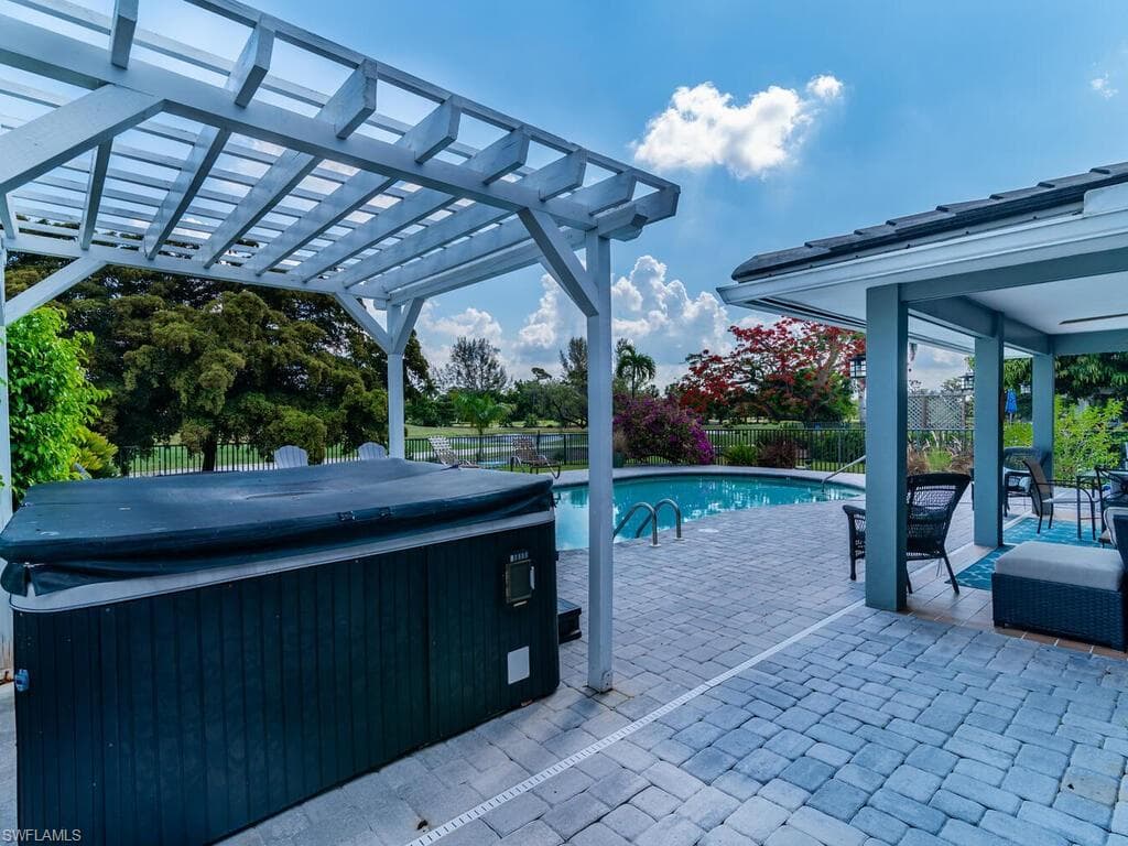 1432 Jamaica Rd, Marco Island, FL 34145-26