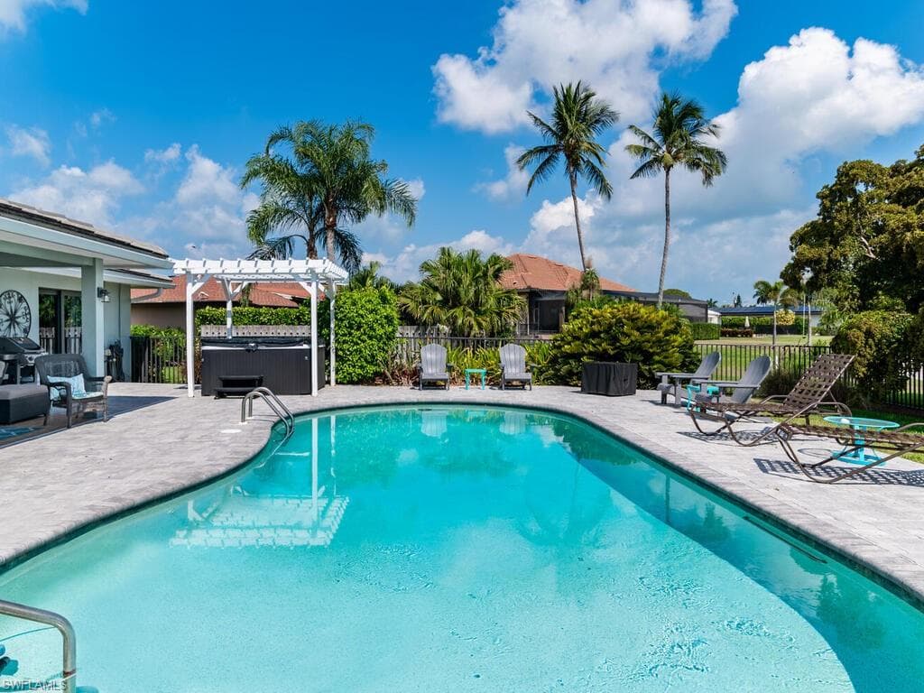 1432 Jamaica Rd, Marco Island, FL 34145-31