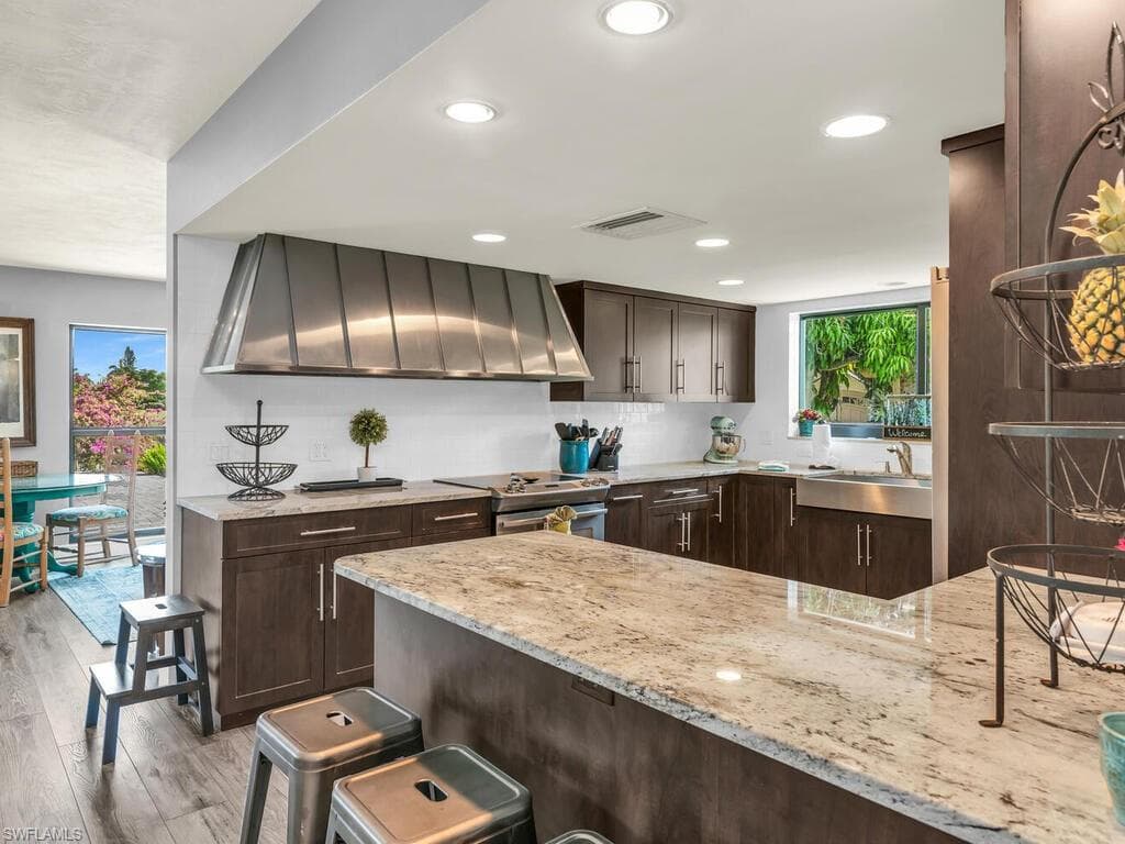 1432 Jamaica Rd, Marco Island, FL 34145-8