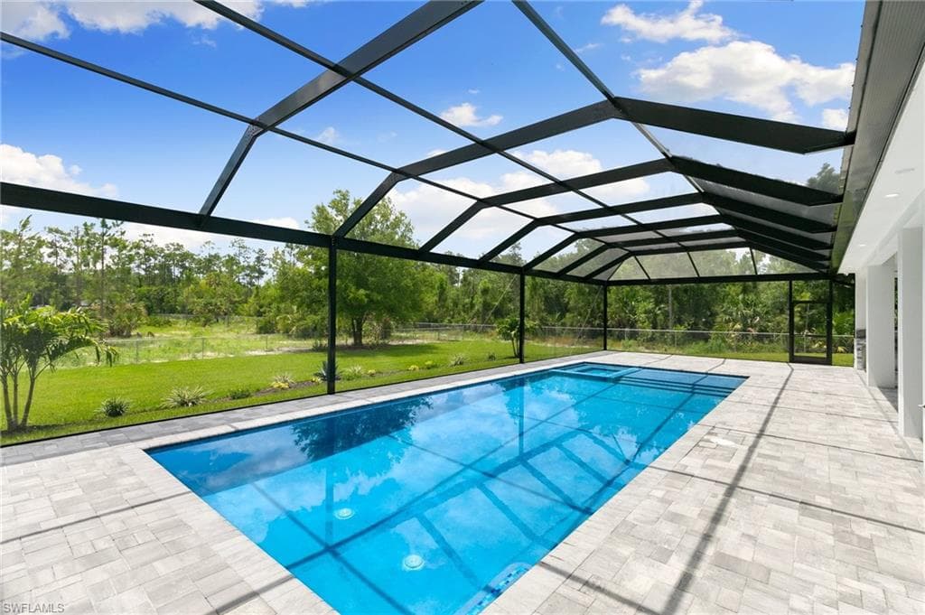 167 Everglades Blvd N, Naples, FL 34120-37