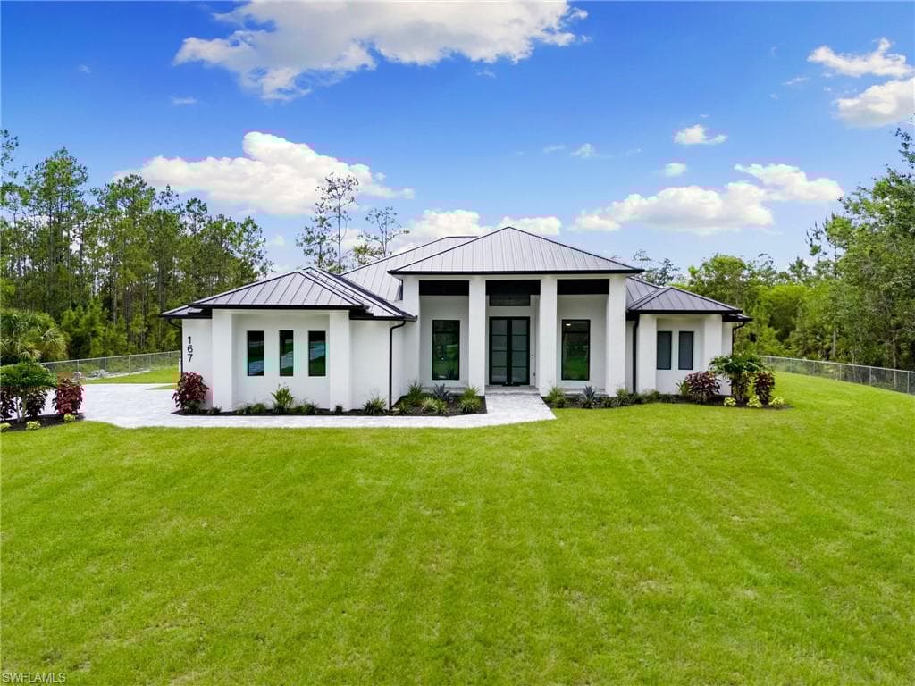 167 Everglades Blvd N, Naples, FL 34120-44