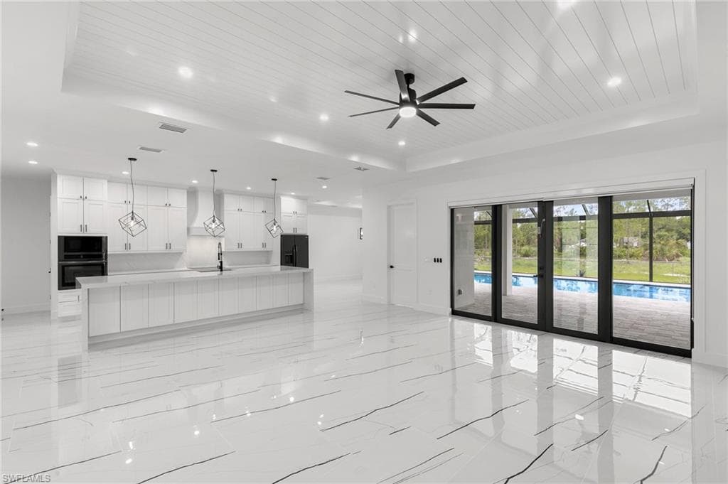 167 Everglades Blvd N, Naples, FL 34120-6