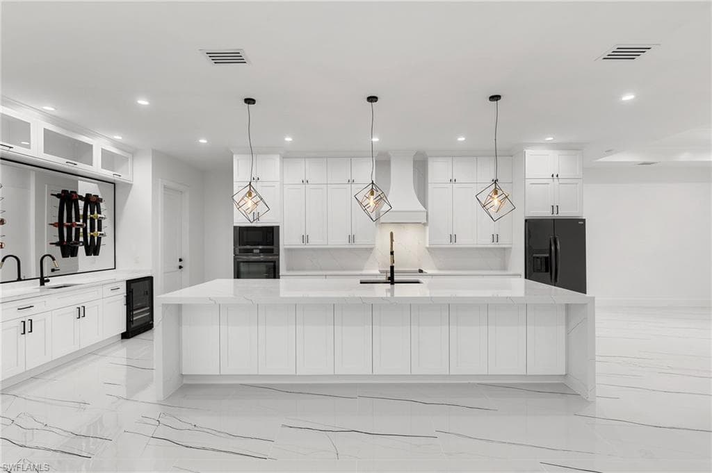 167 Everglades Blvd N, Naples, FL 34120-8