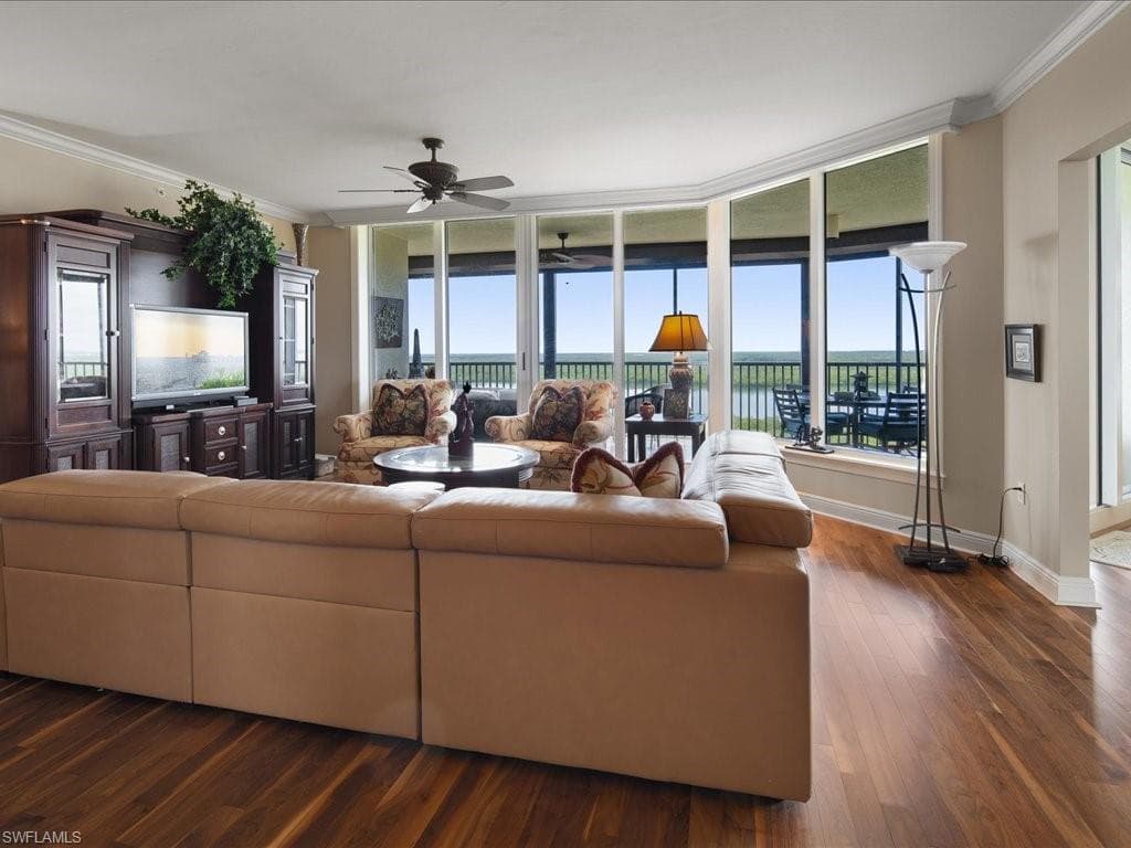 1050 Borghese Ln 906, Naples, FL 34114-4