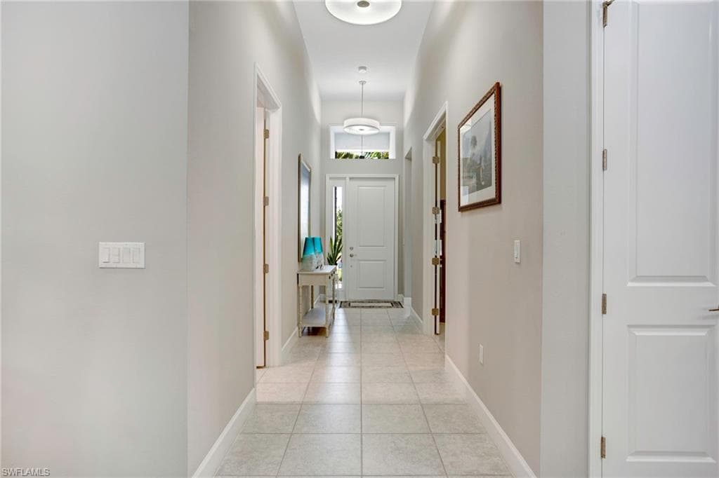 11351 Jacaranda Dr, Naples, FL 34120-31