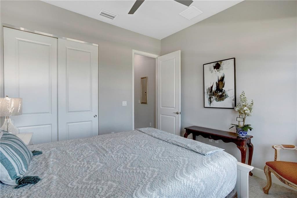 11351 Jacaranda Dr, Naples, FL 34120-32