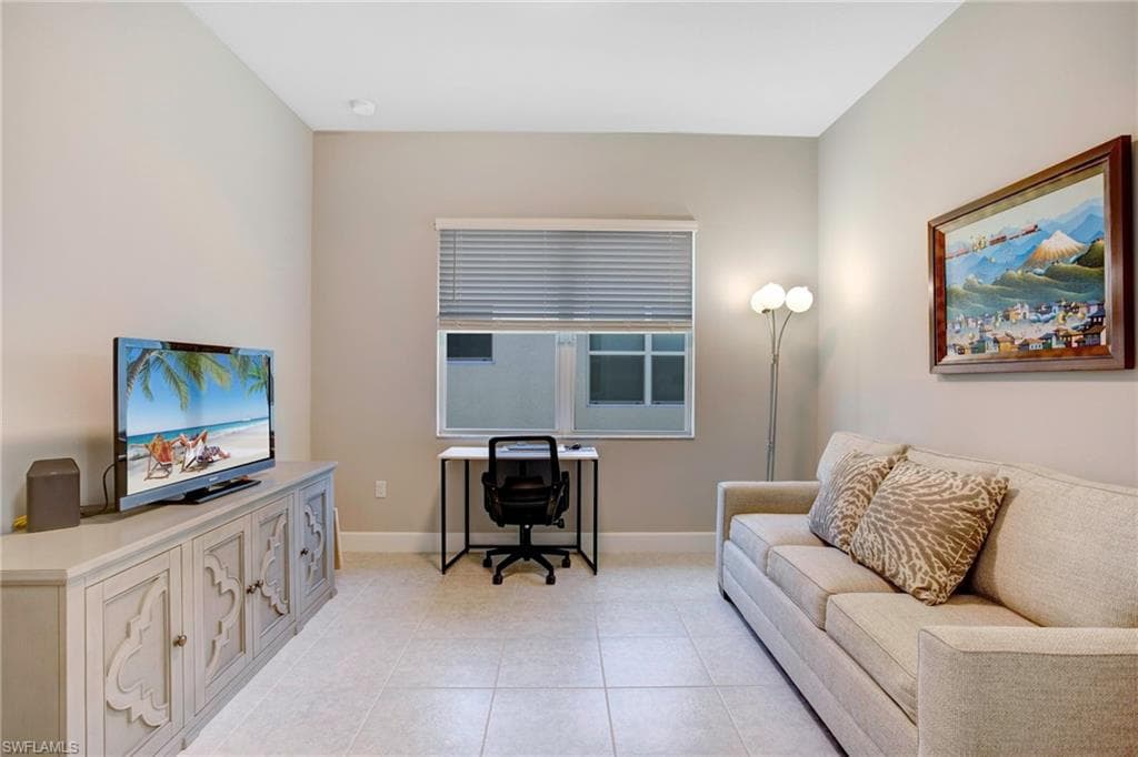 11351 Jacaranda Dr, Naples, FL 34120-33