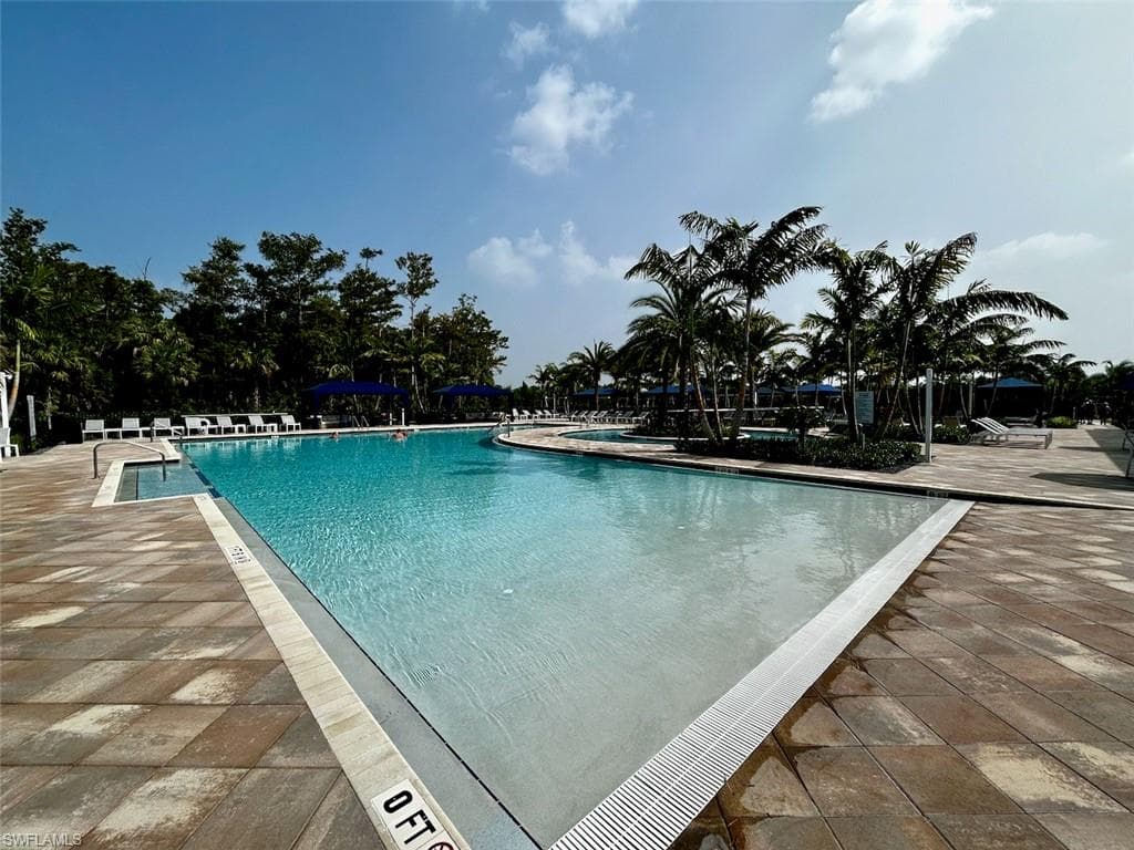 11351 Jacaranda Dr, Naples, FL 34120-44