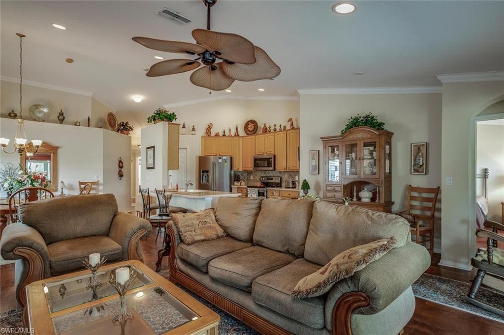 895 Eastham Way 202, Naples, FL 34104-18