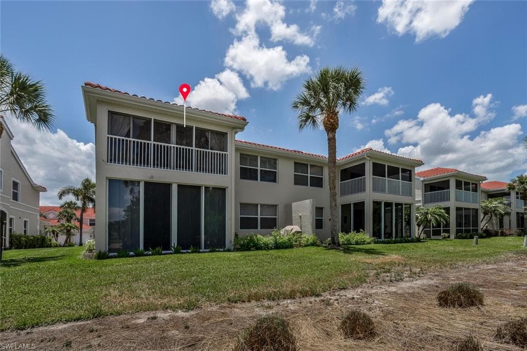 895 Eastham Way 202, Naples, FL 34104-25
