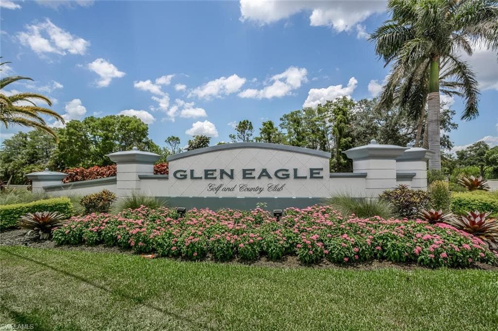 895 Eastham Way 202, Naples, FL 34104-29
