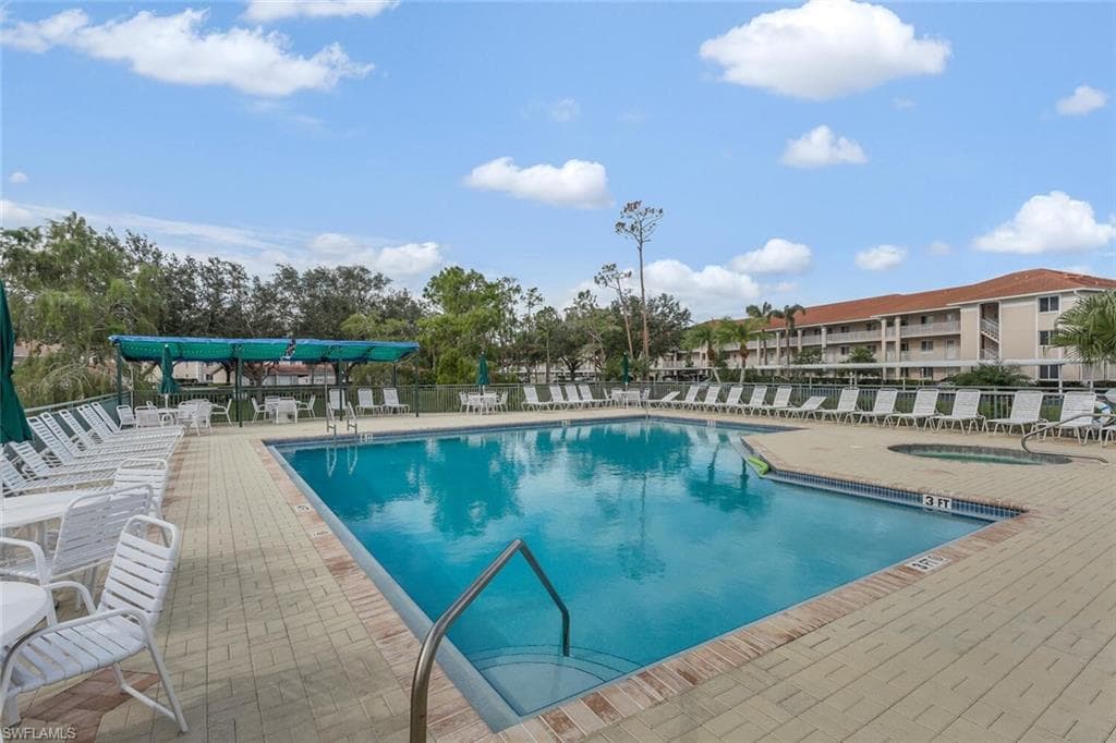 895 Eastham Way 202, Naples, FL 34104-31