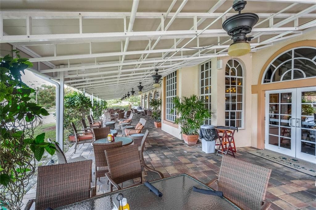 895 Eastham Way 202, Naples, FL 34104-33