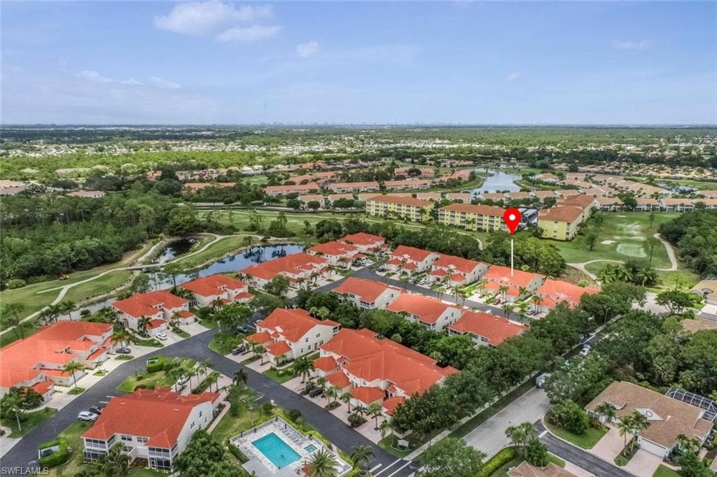 895 Eastham Way 202, Naples, FL 34104-4