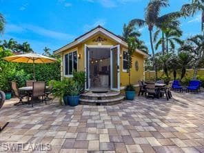 4400 Southern Breeze Dr, Naples, FL 34114-3