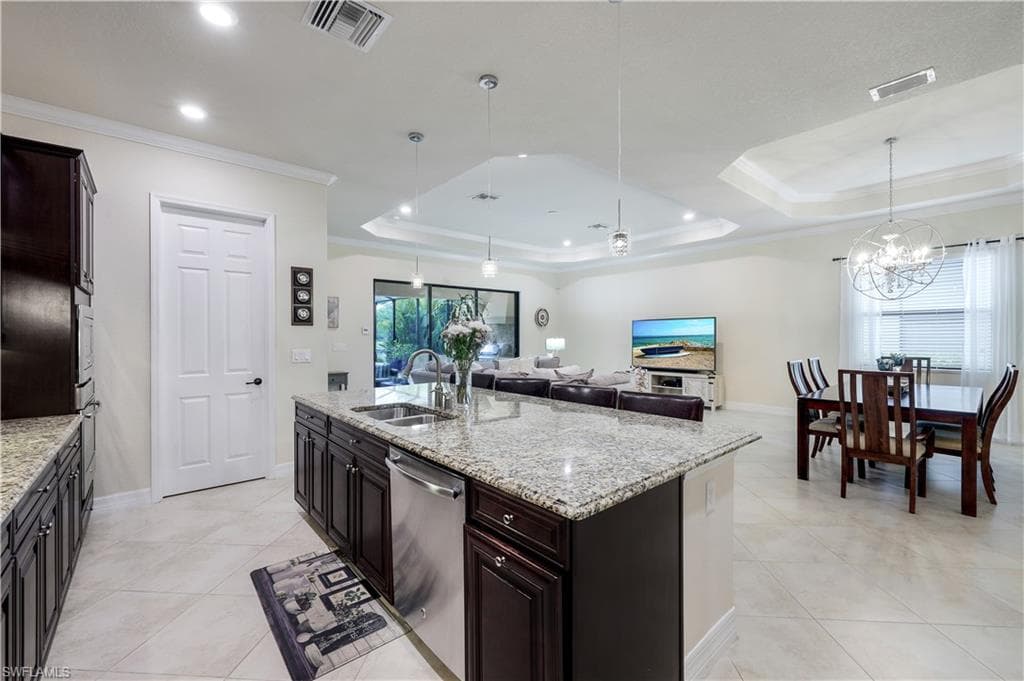 2963 Aviamar Cir, Naples, FL 34114-14