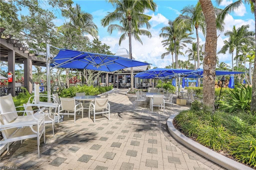 2963 Aviamar Cir, Naples, FL 34114-43