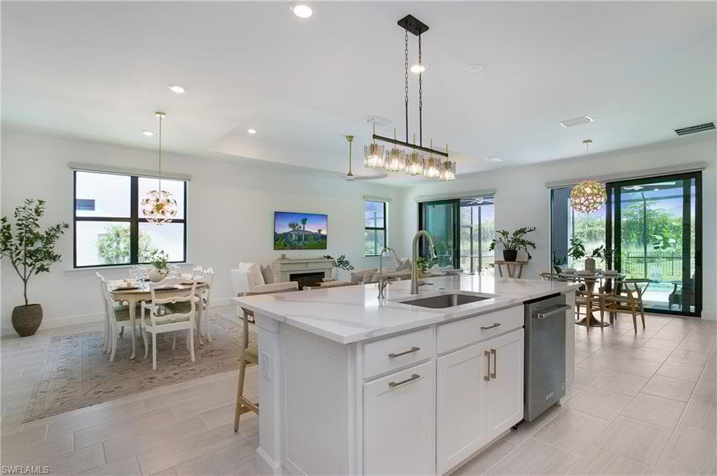 1794 Terreno Blvd, Naples, FL 34120-18