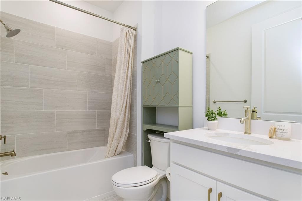 1794 Terreno Blvd, Naples, FL 34120-30