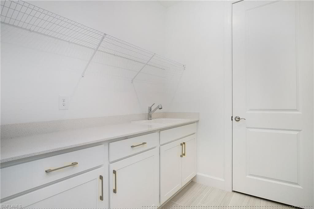 1794 Terreno Blvd, Naples, FL 34120-34