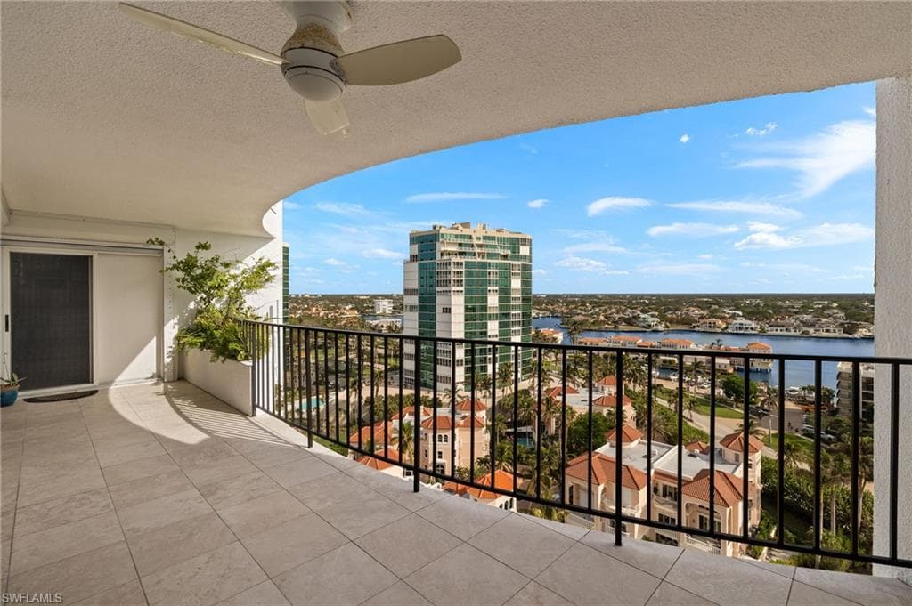 3951 Gulf Shore Blvd N Ph 2c, Naples, FL 34103-14