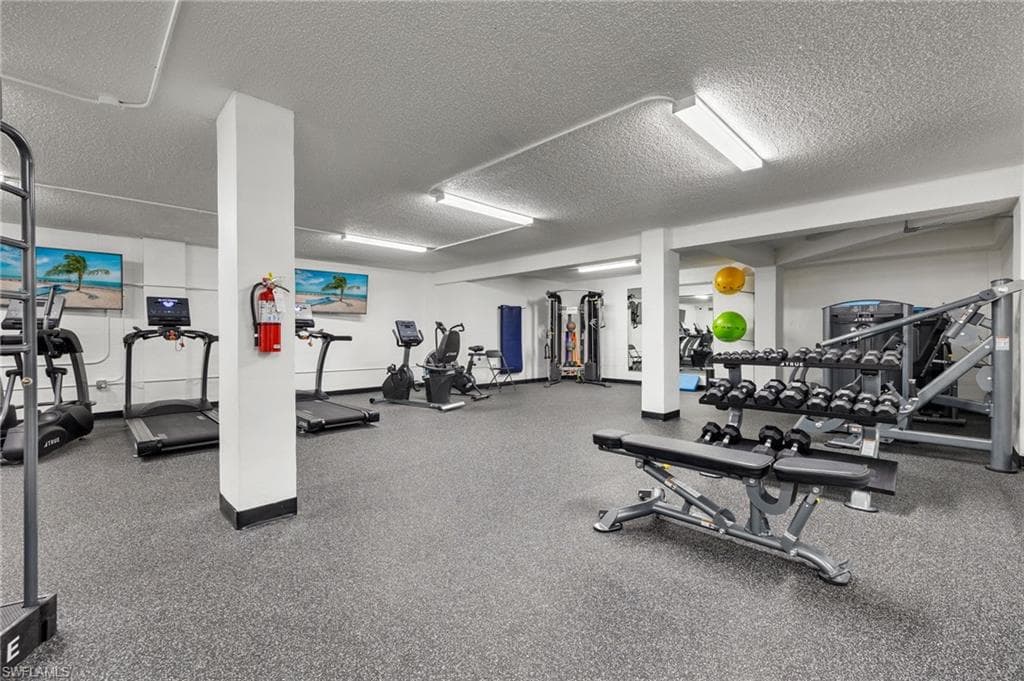 3951 Gulf Shore Blvd N Ph 2c, Naples, FL 34103-27