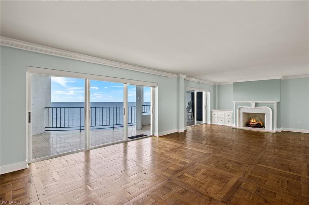 3951 Gulf Shore Blvd N Ph 2c, Naples, FL 34103-2