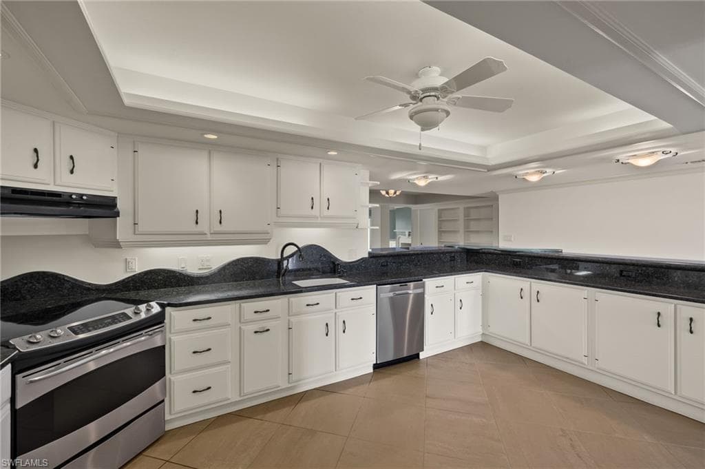 3951 Gulf Shore Blvd N Ph 2c, Naples, FL 34103-6