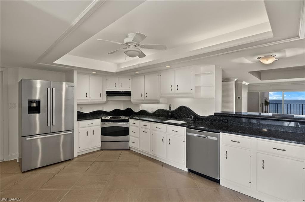 3951 Gulf Shore Blvd N Ph 2c, Naples, FL 34103-7