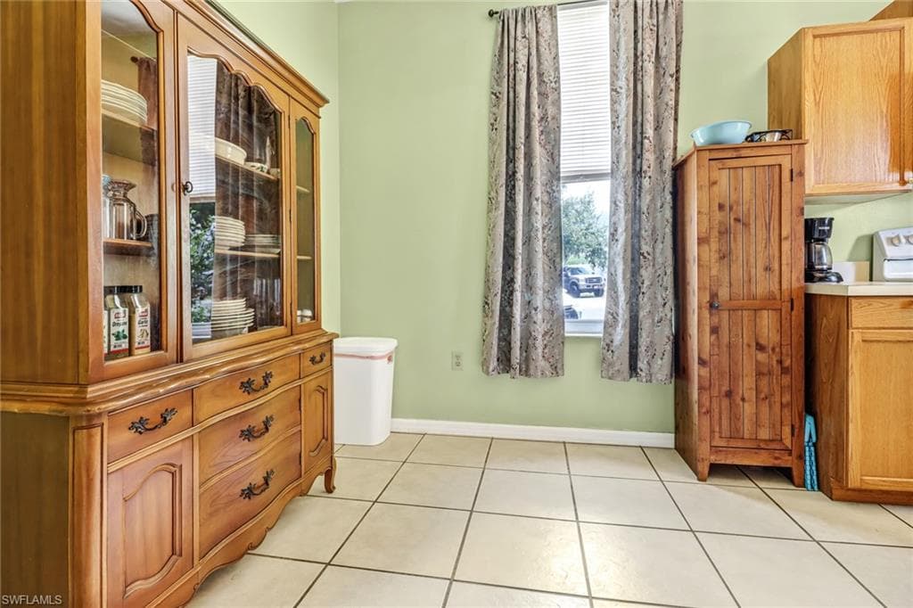 4281 22nd Ave SW 80, Naples, FL 34116-16