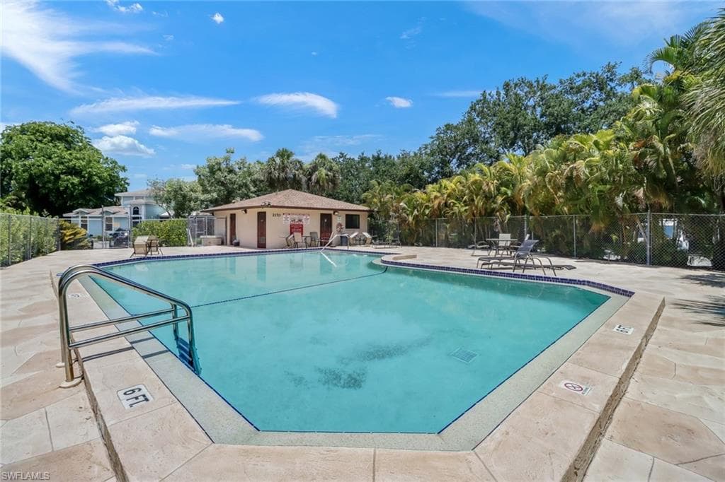 4281 22nd Ave SW 80, Naples, FL 34116-28