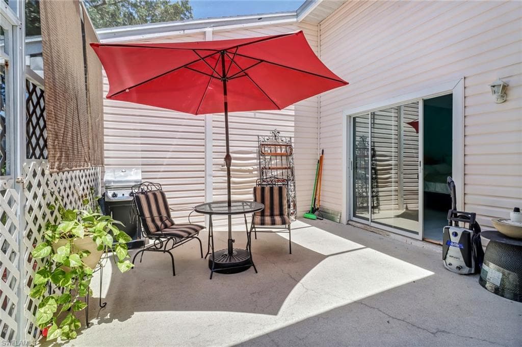 4281 22nd Ave SW 80, Naples, FL 34116-4