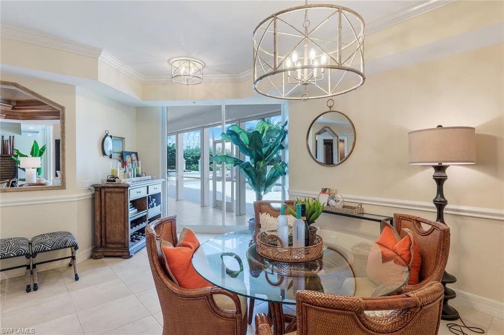 295 Grande Way T-05, Naples, FL 34110-19