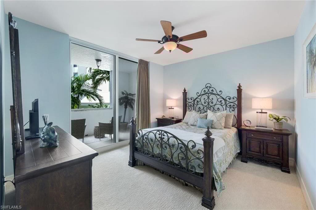 295 Grande Way T-05, Naples, FL 34110-28