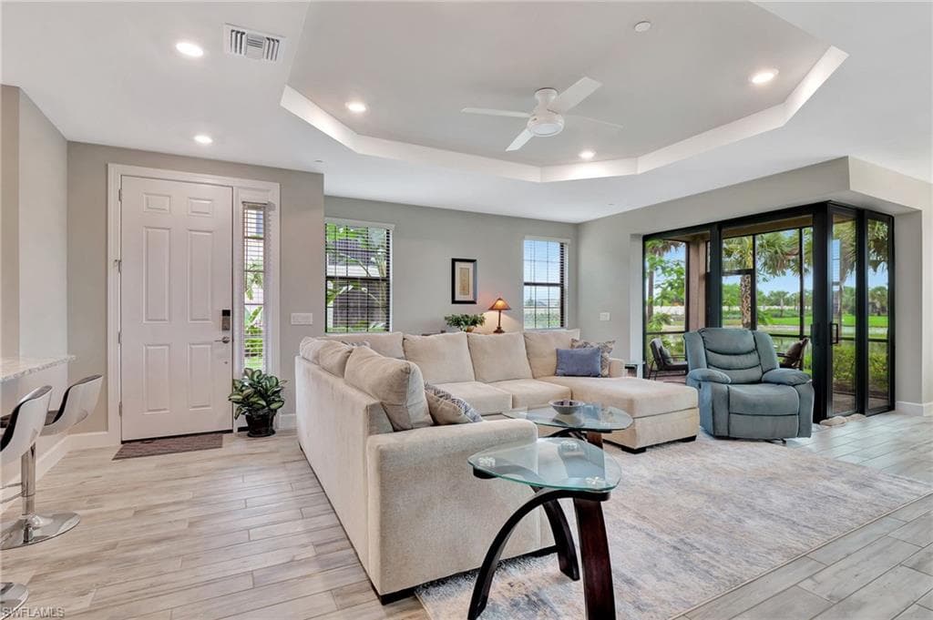 15248 Zeno Way 101, Naples, FL 34114-9