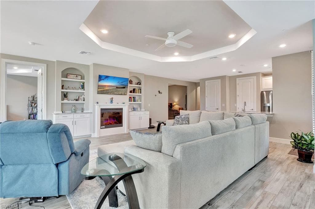 15248 Zeno Way 101, Naples, FL 34114-12