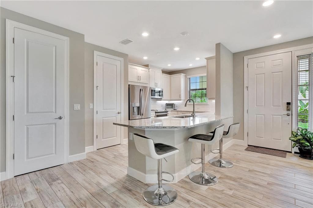 15248 Zeno Way 101, Naples, FL 34114-13