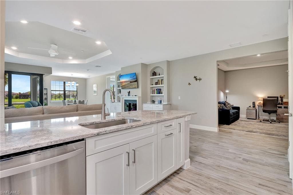 15248 Zeno Way 101, Naples, FL 34114-16